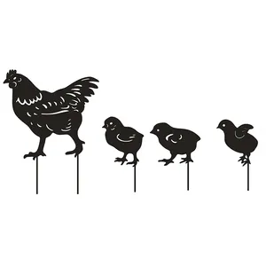 नई आगमन 4pcs चिकन परिवार गार्डन यार्ड कला खोखले बाहर मुर्गा आकार सिल्हूट धातु हिस्सेदारी यार्ड कला