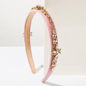 Bandeau baroque incrusté de diamants en velours <span class=keywords><strong>insecte</strong></span> à bord fin accessoire de cheveux de banquet d'artisanat de luxe exquis - Product Image 6