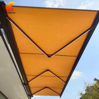 Auvent de terrasse moderne de luxe en aluminium à cassette intégrale motorisé avec bras repliables, auvent rétractable extérieur 100 % étanche