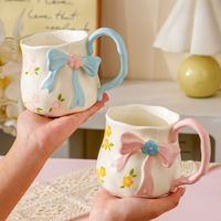 Mug Kopi Keramik 3D Motif Pita Kreatif, Tahan Suhu Tinggi, Aman untuk Microwave, untuk Penggunaan di Rumah & Kantor