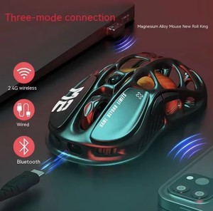 Souris sans fil en alliage de magnésium Creux 3 modes BT Paw3395 Récepteur 4k <span class=keywords><strong>Gamer</strong></span> E-sports <span class=keywords><strong>Pc</strong></span> Gaming Mouse <span class=keywords><strong>Cadeau</strong></span> <span class=keywords><strong>pour</strong></span> Gravastar M1 - Product Image 4