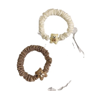 Nouveauté 2026 : Élastiques à cheveux pour enfants, motifs animaux de dessin animé (ours, lapin mignon), bandeaux en satin et chouchous pour filles - Product Image 4