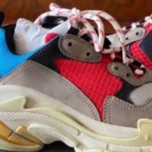 Zapatillas deportivas de lujo estilo baloncesto de verano con diseño multicolor, modernas zapatillas para caminar con suela gruesa para hombre y mujer - Product Image 2