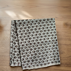 Tela de Algodón Puro con Estampado Booti Hecho a Mano, Textil Indio para Prendas de Niños y Niñas, Decoración del Hogar, Estilo Boho - Product Image 3