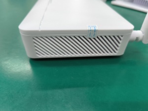 F670L Xpon Low Price Single-Frequency Ethernet <b>Switch</b> with Fiber Optical 1GE 3FE Tel <b>USB</b> 2.4G 300Mbps WiFi ONO/Router - Product Image 3