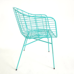 Chaise durable en fil <span class=keywords><strong>de</strong></span> métal doré avec cadre en acier, maille, design moderne pour jardin, salon, parc ou école. - Product Image 2