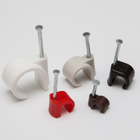 Clous circulaires en plastique Clous simples Clips de fixation de câble Clous carrés en acier pour carte de câble