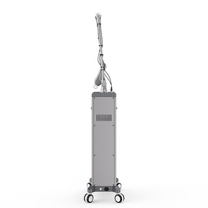 เครื่องเลเซอร์ CO2 แบบ Fractional พร้อมหัวเลเซอร์หลายแบบ สำหรับการรักษาผิวหน้า ลดรอยแผลเป็น ฟื้นฟูคอลลาเจนอย่างล้ำลึก ปรับสภาพผิวให้เรียบเนียน - Product Image 4