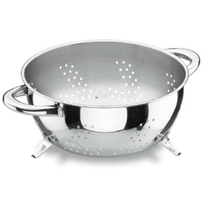 Colino Vitrocor in acciaio inox da 3 litri con manici per uso in cucina - Product Image 1