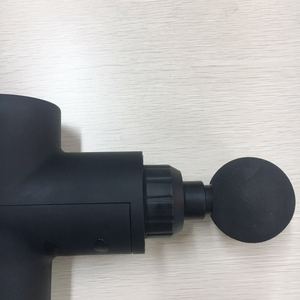 Pistola de masaje de mano Percusión eléctrica Masajeador muscular de tejido profundo con 6 cabezales Potencia inalámbrica profes - Product Image 5