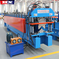 Machines pour la fabrication de couvertures de toit