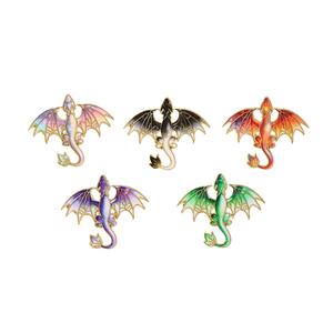 Pins de Esmalte Duro con Dragón 3D Tallado, Precio de Fábrica al por Mayor, Insignia de Dragón Volador de Aleación de Zinc, Logotipo Personalizado para Eventos de Promoción - Product Image 1
