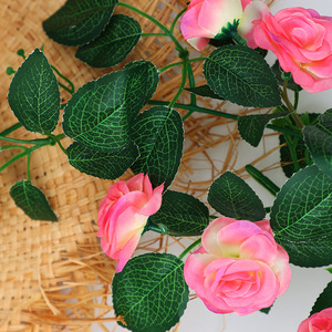 Guirnaldas de Rosas Artificiales de 100cm y 200cm, Guirnalda de Alambre de Plástico Rosa, Decoraciones para Bodas, Alta Simulación, Reutilizables - Product Image 3