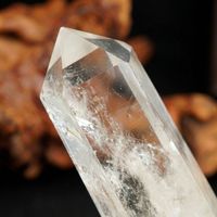 Tour de cristal de quartz clair poli naturel de haute qualité, pointe de quartz pour la guérison spirituelle, baguette de quartz, ornement de bureau Feng Shui