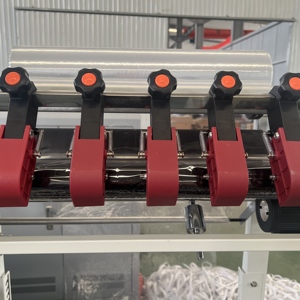 סין אוטומטי לחלוטין נייר חרוז קבוצת איטום לכווץ סרט עם רכיבי ליבה plc - Product Image 3