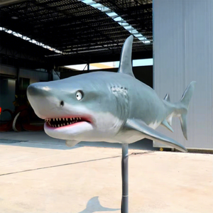 Levensgroot animatronisch haaienmodel met realistische zwembewegingen & geluid voor avonturenparken, overdekte aquaria & openbare ruimtes - Product Image 1