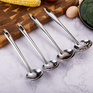 Louche à soupe à long manche en acier inoxydable 304, cuillère écumoire pour fondue, passoire durable à fentes pour cuisine domestique et restaurant - Product Image 4