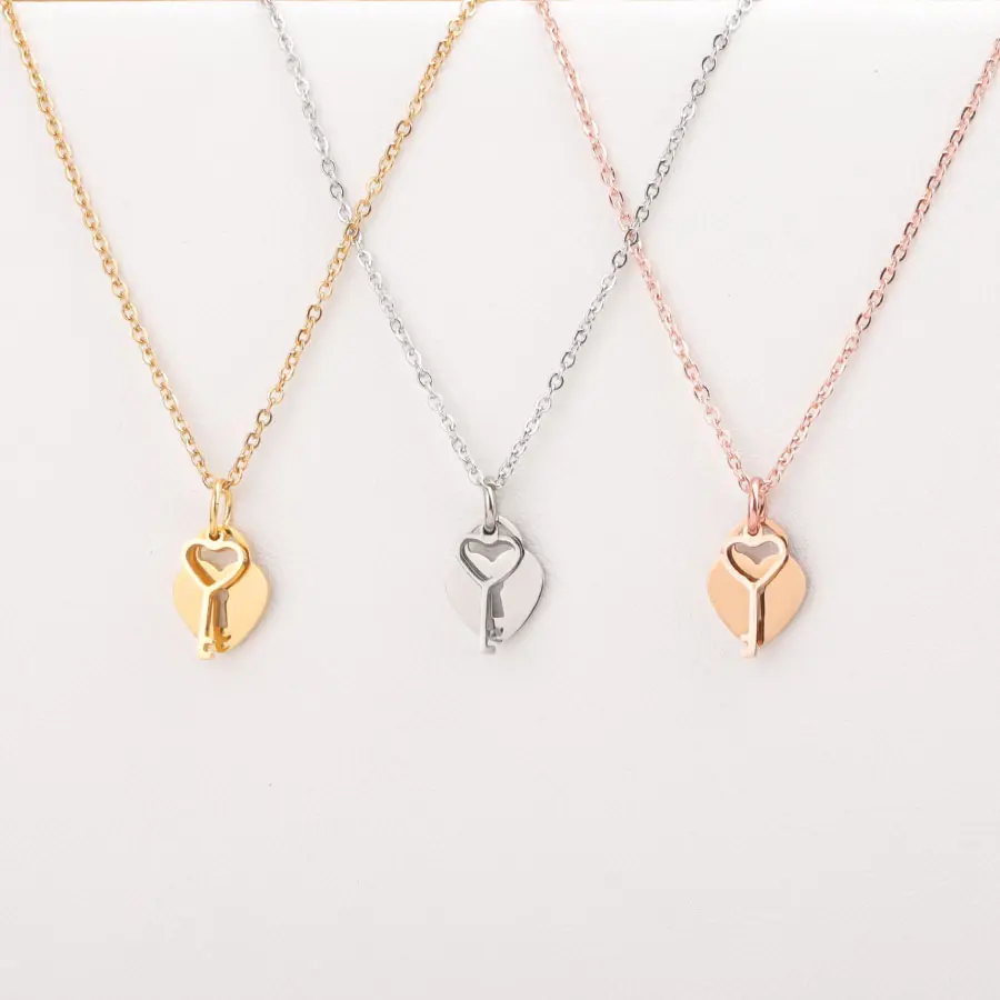 Wholesale Stainless Steel Heart Lock And Key Shaped Charm Pendant Necklace Jewelry