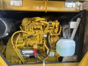 Motor y Bomba Originales C2.4 Turbo de 37.7KW para Miniexcavadora 307E2 de 6.9 Toneladas - Product Image 5