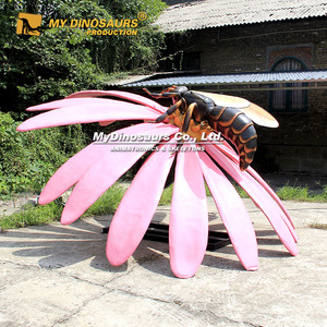 MY DINO AI-085 Abeille animatronique sur fleur pour décoration, thème parc à insectes - Product Image 2