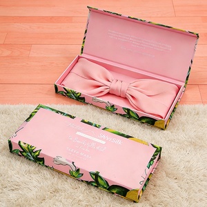 Boîte à foulard carrée rose, boîte en carton cadeau, style personnalisable haut de gamme, boîte en carton écologique, boîte en forme de livre - Product Image 1