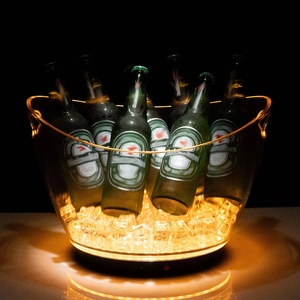 Logo personnalisé 12L Seau à glace classique lumineux à LED <span class=keywords><strong>rechargeable</strong></span> Baril <span class=keywords><strong>de</strong></span> <span class=keywords><strong>bière</strong></span> en plastique PS Lingot Bar Fêtes <span class=keywords><strong>de</strong></span> grande capacité - Product Image 1