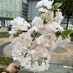 Ramas de <span class=keywords><strong>flores</strong></span> de cerezo blancas de seda artificiales al por mayor para <span class=keywords><strong>flores</strong></span> de <span class=keywords><strong>centro</strong></span> de boda - Product Image 4