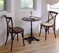 Chaise de salle à manger empilable en bois de bouleau massif avec dossier croisé, design antique, assise en rotin pour événements extérieurs, mariages et usage domestique