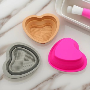 Foldable <b>Silicone</b> Makeup Brush Cleaner Bowl Beauty Tool Washing Cleaning <b>Mat</b> Pad Cosmetic Sponge Powder Puff for Home Use - Product Image 4