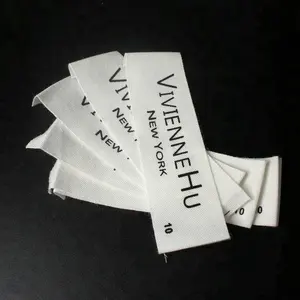 Etiquetas de Cuidado de Lavado para Ropa, Etiquetas Principales para Calzado y Prendas, Diseño Personalizado con Nombre de Marca, Impresas en Serigrafía sobre Tela 100% Algodón, Plegadas en los Extremos - Product Image 1