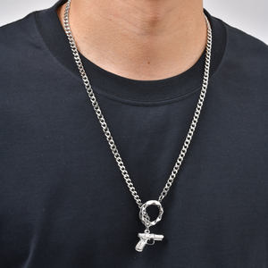 Collier Pendentif Pistolet GANG en Acier Inoxydable pour Hommes et Femmes, Breloque Arme Audacieuse, Chaîne Curb Hip-hop, Bijoux Streetwear, Étanche, Cadeau - Product Image 2
