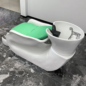 Sillón de Peluquería Moderno de Alta Gama con Lavabo de Cerámica y Tapicería de Cuero, Diseño Duradero - Product Image 4