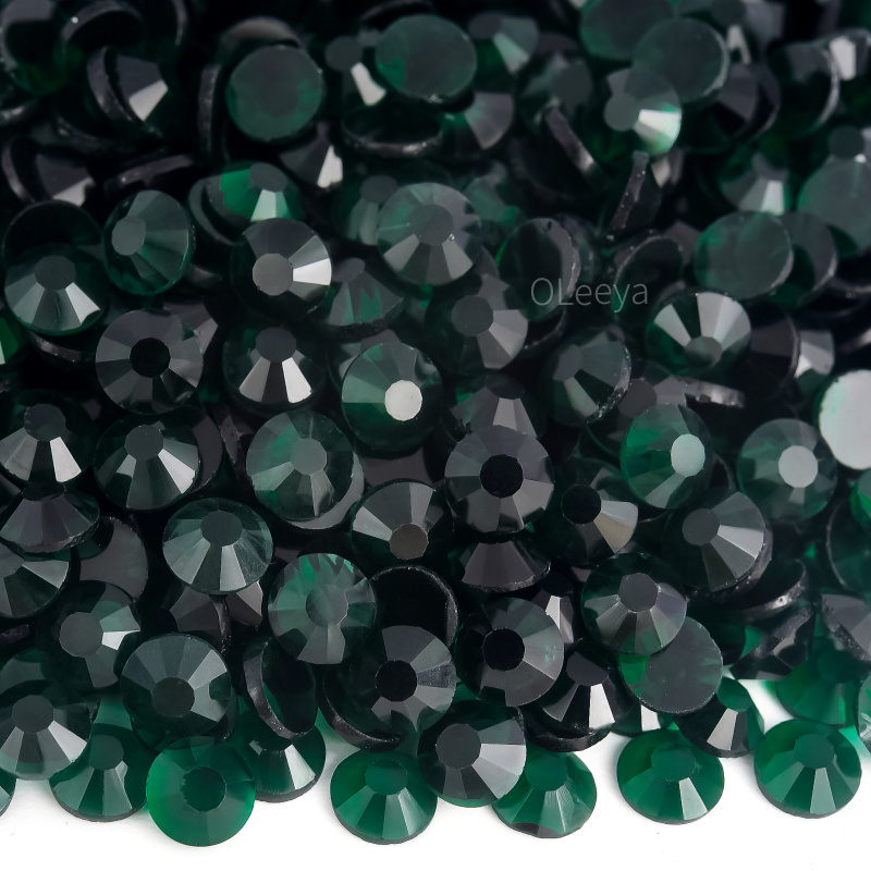 P146 Transparent Emerald