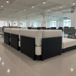 أرائك حديقة فاخرة مع وسادة مقاومة للماء للأماكن الخارجية من الألومنيوم أريكة زاوية مقطعية مشروع فناء الفندق - Product Image 3