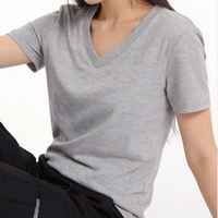 T-shirt Femme Col V Manches Courtes 100% Coton 220g Grammage Lourd Uni Personnalisable Logo Personnalisé Haut Basique Femme Vente en Gros