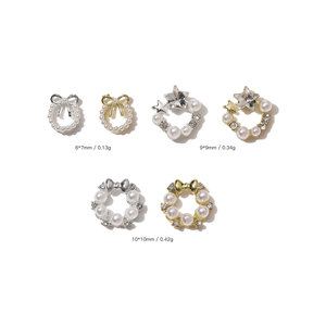 Adornos de uñas de aleación con diseño de corona navideña, lazo y perlas, racimos de diamantes de imitación prefabricados para decoración de uñas, accesorios de manicura - Product Image 4