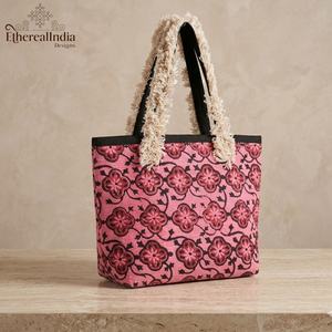 Bolso Tote Floral Rosa Hecho a Mano, Bolso de Hombro de Algodón con Estampado de Bloques, Asa con Flecos, Estilo Boho, Proveedor Mayorista, Exportación - Product Image 5