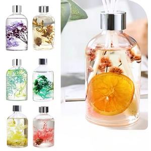 Set di Diffusori di Aromi <span class=keywords><strong>per</strong></span> la Casa da 120ml e 150ml con Fiori Secchi, Olio Profumato e <span class=keywords><strong>Bastoncini</strong></span> in Canna <span class=keywords><strong>per</strong></span> un'Atmosfera Fresca e Profumata - Product Image 3
