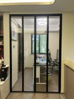 Puertas Interiores Plegables de Aluminio Minimalistas Modernas y Delgadas con Doble Vidrio Templado y Aislamiento Acústico para Dormitorio