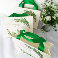 Sac cadeau promotionnel en papier de Noël Sacs à provisions en papier avec logo personnalisé avec poignée en ruban pour mariage