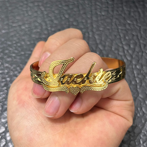 2025 nueva pulsera personalizada de acero inoxidable PVD18K para niños con nombre de letra pulsera acrílica de dibujos animados cadena cubana ajustable - Product Image 2