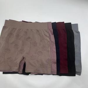Duas peças Sports Bra Set respirável sem costura <span class=keywords><strong>Yoga</strong></span> Shorts cor sólida por atacado agasalhas para <span class=keywords><strong>Yoga</strong></span> Running & Gym Use das mulheres - Product Image 3