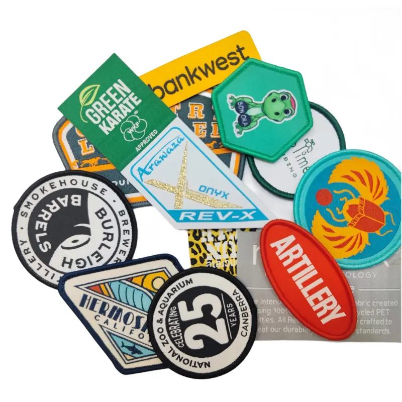 Étiquette tissée de nom de marque de forme personnalisée patchs badges de fil à broder étiquettes imprimées de vêtement