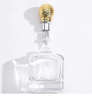 Bouteilles de parfum en verre YMP carrées mates de haute qualité avec pulvérisateur, sérigraphiées, givrées, diffuseur à bâtonnets OEM/ODM 100ml