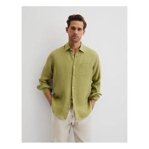 Chemise élégante à manches longues pour homme, conçue pour les journées de travail professionnelles, les soirées décontractées et les besoins vestimentaires quotidiens élégants. - Product Image 1