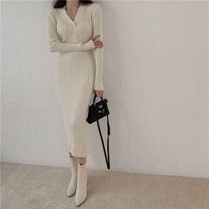 Guangzhou Auyan Robe pull longue en tricot décontractée pour femmes Vêtements au genou Silhouette ample Taille naturelle pour la <span class=keywords><strong>saison</strong></span> de <span class=keywords><strong>printemps</strong></span> - Product Image 3