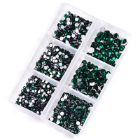 6-Fächer-Box mit gemischten Farben, lose Glas-Flachback-Nagelkunst-Strasssteine, DIY-Nagelkunst-Zubehör für Taschen, Schuhe, Kleidung, Großhandel