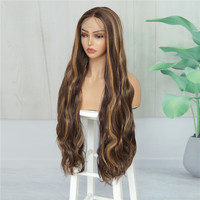 Perruque synthétique X-TRESS Highlight Lace Wig noire, cheveux longs et ondulés doux de 30 pouces, raie au milieu, résistante à la chaleur, pour femmes noires