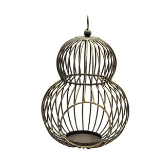 Lanterne en métal de fer de couleur antique Unique bougeoir et pot de bougie d'ouragan de Noël pour la décoration légère de la maison - Product Image 2