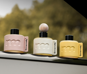Diffuseur de parfum flottant de luxe pour voiture, ornement parfumé à l'huile essentielle pour voiture, désodorisant longue durée pour voiture - Product Image 2